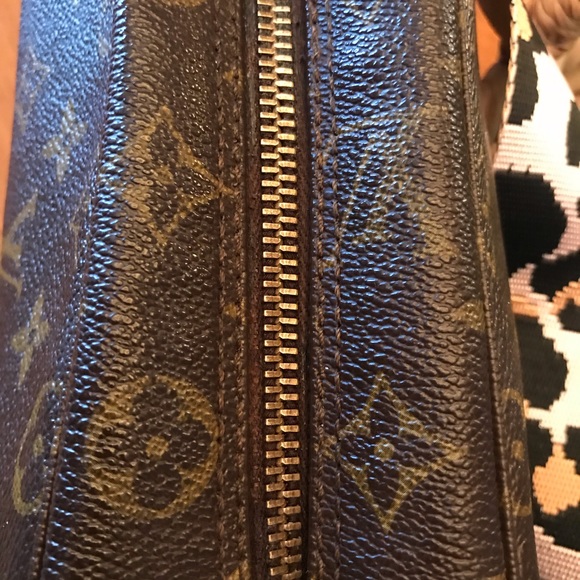 Louis Vuitton Trousse 28 - Picture 10 of 16